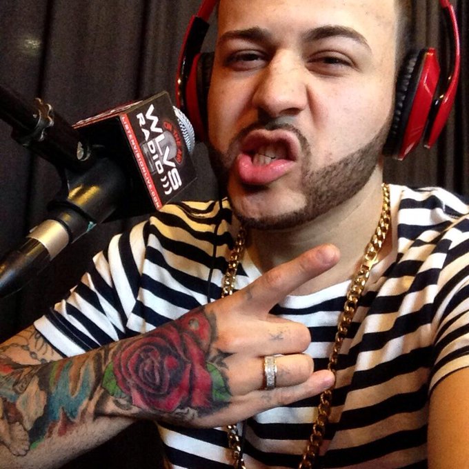 Being interviewed on WLVS Radio (Washington,D.C ) #lilproblem http://t.co/SvqrmpFTWj<a href="/tag/lilproblem"class="tags"><span>#lilproblem</span></a>