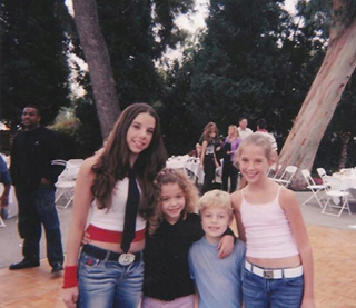 worldwide_pll's tweet image. OMG little sasha and Little Ashley OMG so perfect &amp;lt;3 #PLLCast #PLL