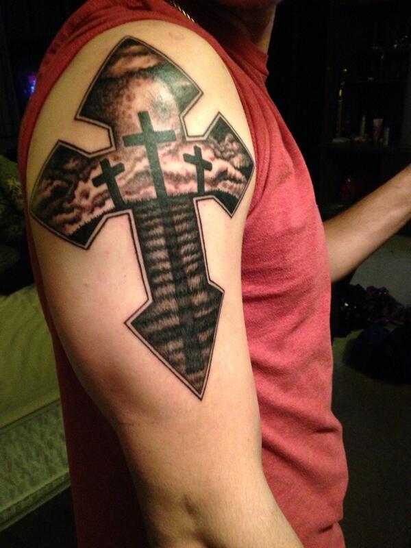 DelagrangeTrey's tweet photo. New tattoo thanks to new republic http://t.co/Vwl5topoAE