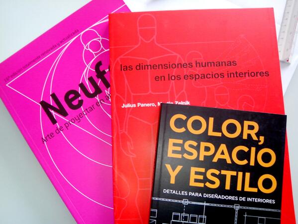 interior03's tweet photo. Nuevos libros en la office!!! http://t.co/JLplBQq1Yu