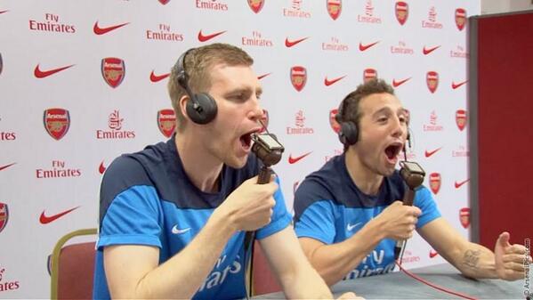 What happens when two #Arsenal players get behind the mic? It's UnClassic Commentary! po.st/lpCbAu