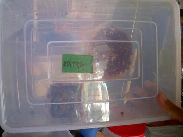 Libels12ipa4's tweet photo. Pindah usaha @aditrochman dari bengkel ke usaha bakery xD http://t.co/MLXe39qjuv