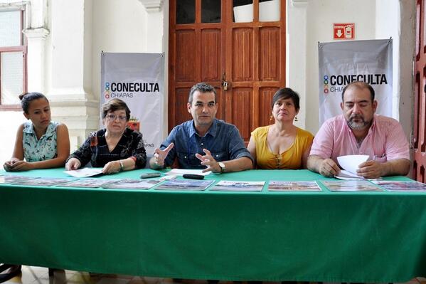 novaculturamx's tweet photo. Se presenta la feria tuxtleca en el museo de la ciudad. @jccalymayor @MuseoTGZ http://t.co/24pRCSV7F9