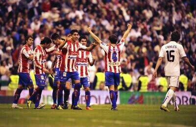 juanmonteserin's tweet photo. Un 2 de Abril de 2011, hace hoy 3 años, el Real Sporting de Gijón se follo al Madrid en el Bernabeu
#RESPECT http://t.co/Iefp3Fu0D9