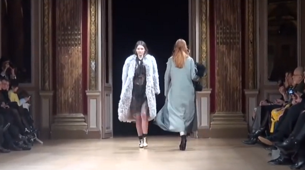 Fancygloss's tweet photo. Sharon Wauchob Fall Winter 2014/2015 Full Fashion Show http://t.co/mCRtG6oWG6 http://t.co/lWJo6RfjYq