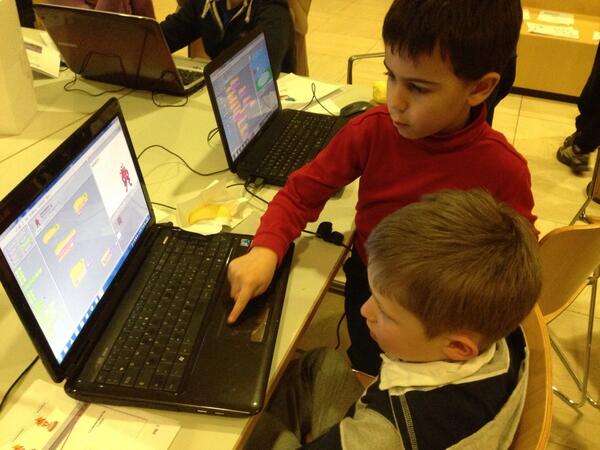 coderdojomart's tweet image. Aperte le iscrizioni al CoderDojo del Mart di Rovereto del 5/4/14 mart.tn.it/coderdojo arte, videogiochi, merende