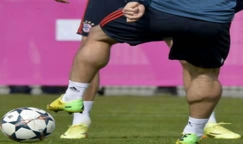 Some more #xs for all you muscle lovers out there. Shaqiri Muscles : Bet Adviser on Twitter: "Xherdan Shaqiri! *.* Dat Muscle ...
