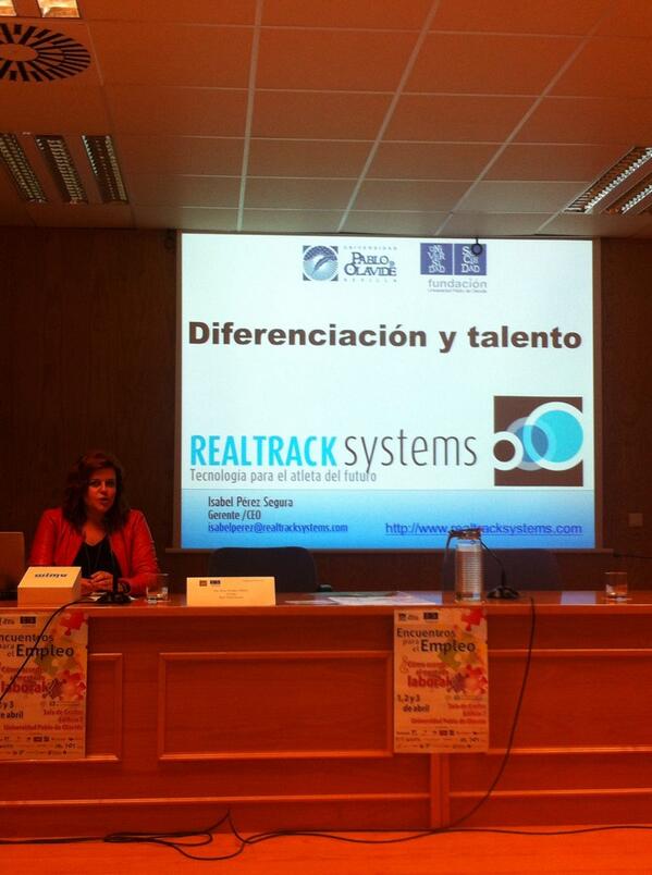 Seviempleo's tweet photo. #Encuentrosempleoupo #jornadasSE  @fundacionesupo  RealTrack System Isabel Pérez "Planifica, fija metas" #emprendeSE http://t.co/i0cl08u90s