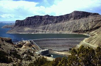 NWSRiverton's tweet image. MT @usbr: #DamoftheWeek – #Boysen Dam in #Wyoming – For more info: on.doi.gov/1h0V82j #WYwater