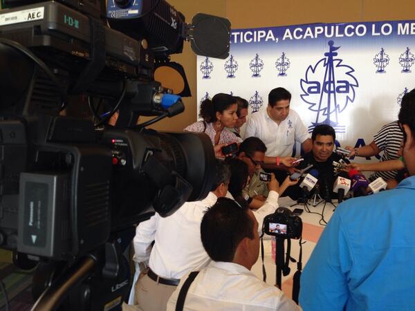 SSPPC's tweet image. Conferencia de prensa en la asociación civil Acapulco A.C. Grupo ACÁ