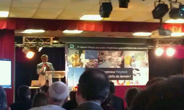 cbilask's tweet image. Ça commence #polytech2014 !