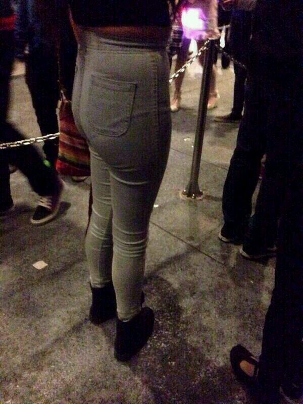 IAMSTEIS's tweet photo. 😭😭😭😭😭 “@awkwardposts: its been a long ass day http://t.co/aXkyQexzSh”