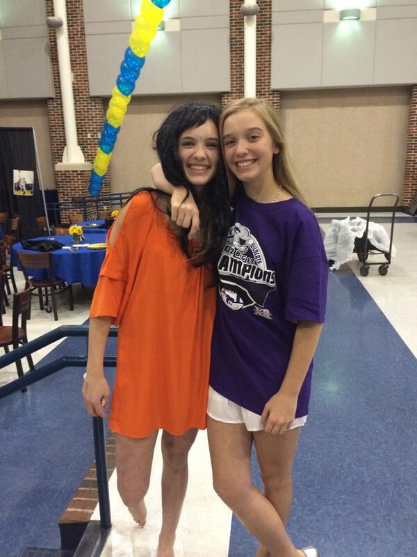 morgansmith151's tweet photo. Happy birthday Emily!! Love ya yang!!
@weisfeld_emily http://t.co/Rpih566QtM
