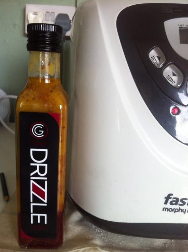 I'm making Mediterranean bread in my breadmaker, then I'm going to dip it in this.... This evening's treat! #nomnom