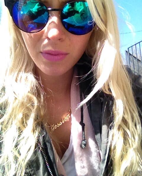 bchained's tweet image. 7 degrees and sitting outside for a caesar! I'll do anything for spring, thanks @quayaustralia for my #new #sunnies