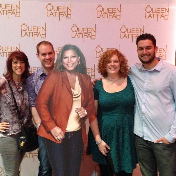 Aimra's tweet photo. #QLSHOW  WE'RE HERE!!! #1iotaBeThere http://t.co/nncnyqJsHE