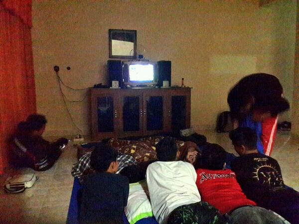 Pepsi_Smaga's tweet photo. Pepsi's time http://t.co/vjGPWKT6Uo
