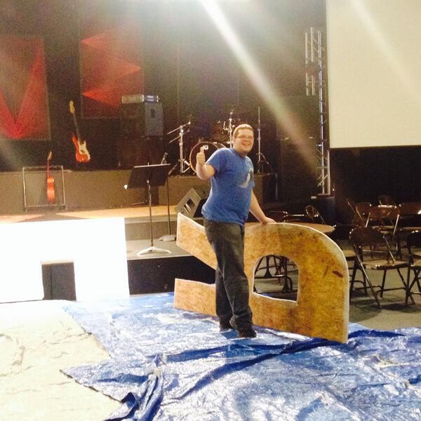 eikononline's tweet photo. 1 of our first years, Lee, coming in on EIKON spring break to help @nxtonline with a big outreach event stage setup! http://t.co/nEY03482Tv