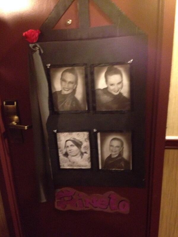 OliviaAdamietz's tweet image. Our moms are the best! #inelo