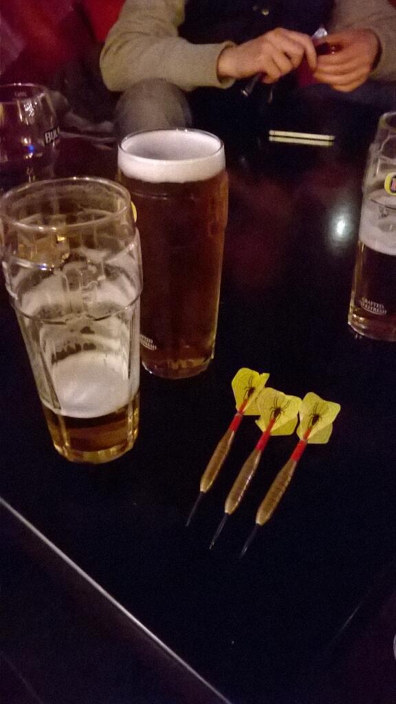 jasonohara92's tweet image. @DanJonesJnr @ShellyJones94 ur boring me now #drinkingon