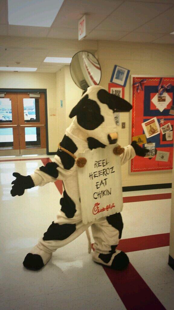 CSDTechBytes's tweet image. @chikfila has arrived for #csdtech3 attendees! #Tweatmorchikin