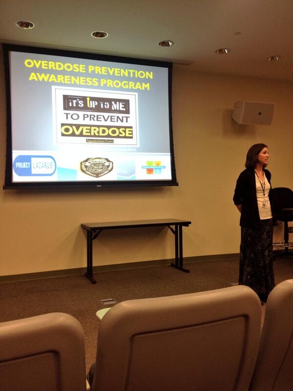 appstwellness's tweet photo. Overdose prevention program in the library! #WellnessWednesday #appstatewellness http://t.co/HLoNeibXVU