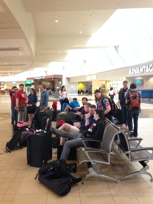 itsDeWayne's tweet photo. Huskers Made it into Phoenix! #UNL #AFA2013 #AdventureTime http://t.co/fShI2JsYoJ