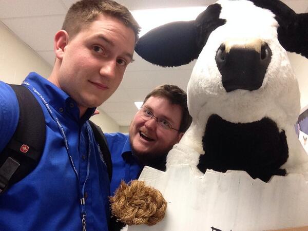 JonDietz's tweet image. #selfie with @kylebaxter #csdtech3  @ChickfilA