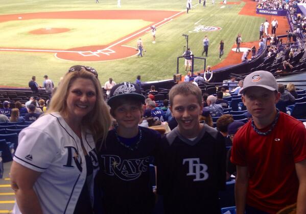 msdonz1's tweet photo. Game#2 http://t.co/cGTBEjKmYl