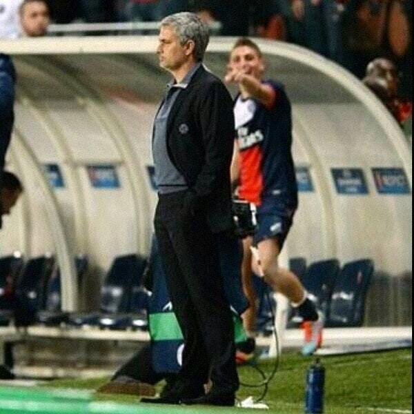 xavier__20's tweet photo. Marco verratti laughs #PSG #PSGChelsea http://t.co/9dHs7vcljA