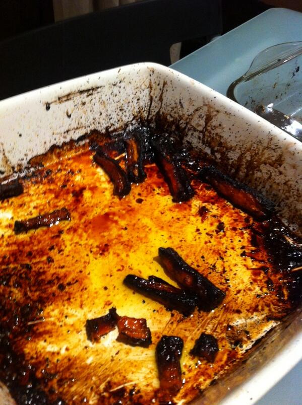 Don't think I'll make a good housewife anytime soon... #burnt #honeyglazedcarrots #oops