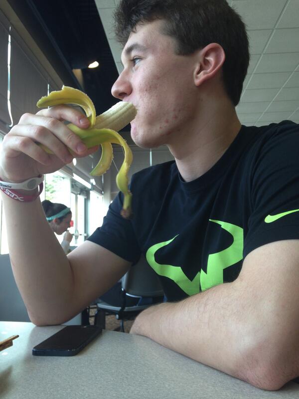 URI Banana Eaters tweet media