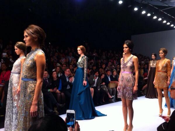 VivalaModamx's tweet image. Ayer vimos la colección de David Salomón en la que encontramos increíbles vestidos con transparencias