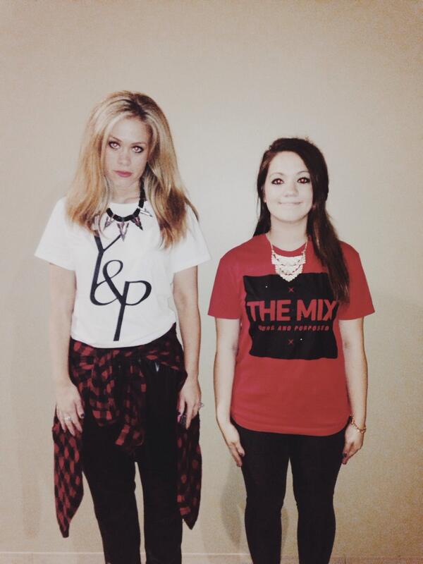 chloegonzo's tweet image. #twinning #kindof #samecolors