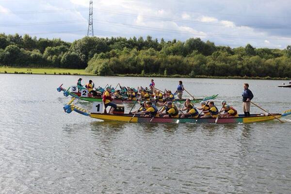 #sheffieldhospitalscharity are looking for teams to represent them at the 2014 #southyorkshire #dragonboatrace!
