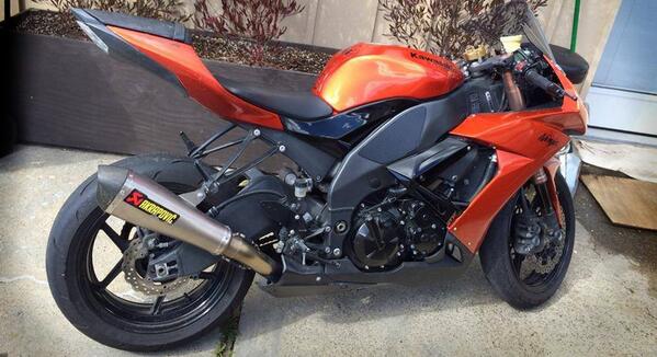 DailyReview's tweet image. #SanLeandro motorcyclist spotted by CHP, busted for reckless #Oakland driving bit.ly/1pTJDz8 @katienelson210