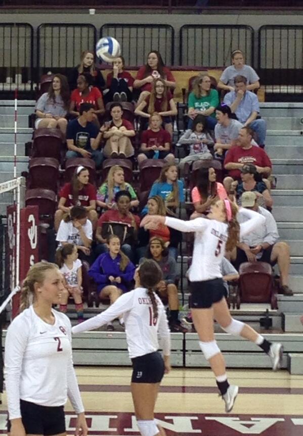 marygardiner24's tweet photo. It was great to see @Kim mmykims14 tonight! #boomersooner http://t.co/2GynQgNMdt