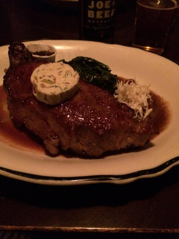 mikefrenchfries's tweet photo. Whole new appreciation of food after this guy http://t.co/eFQNTaX7zt