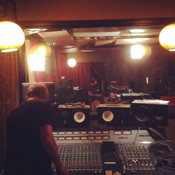 SouvenirSound's tweet photo. Tracking has begun! Midlake's place in Denton TX! http://t.co/vfg6kv5N8n