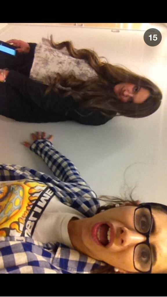 vtoncheva's tweet image. • Slow down, grab the wall • Wiggle like you tryna make yo ass fall off • @carinmylake #quietstudy #librarylife