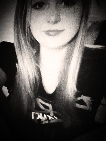 _Awkward_Chick_ tweet picture