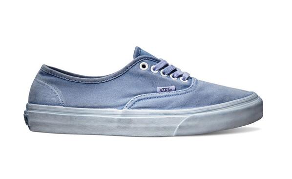 WAPSMAG's tweet photo. [WAPS/NEWS] 
반스는 이번 California 라인의 봄 시즌 신제품인 Over Washed Pack을 출시한다. 
#WAPS #VANS 
http://t.co/AbtE92hnVo http://t.co/WiJuwehSAv