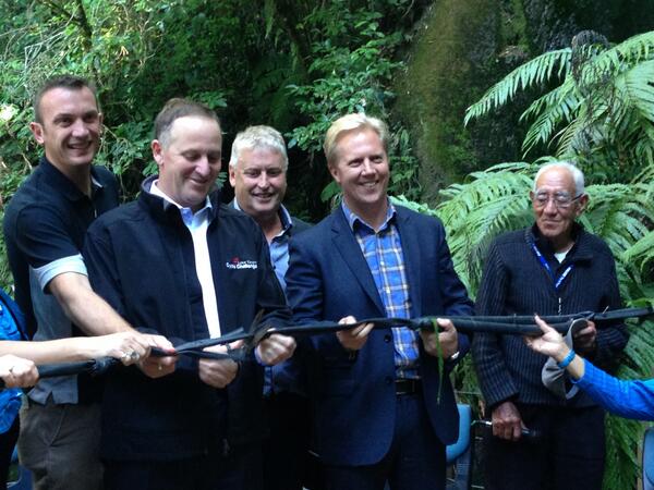 RtHon_JohnKey's tweet image. I&apos;ve just opened the Great Lake Cycle Trail - a stunning two-day ride following the shores of Lake Taupo.