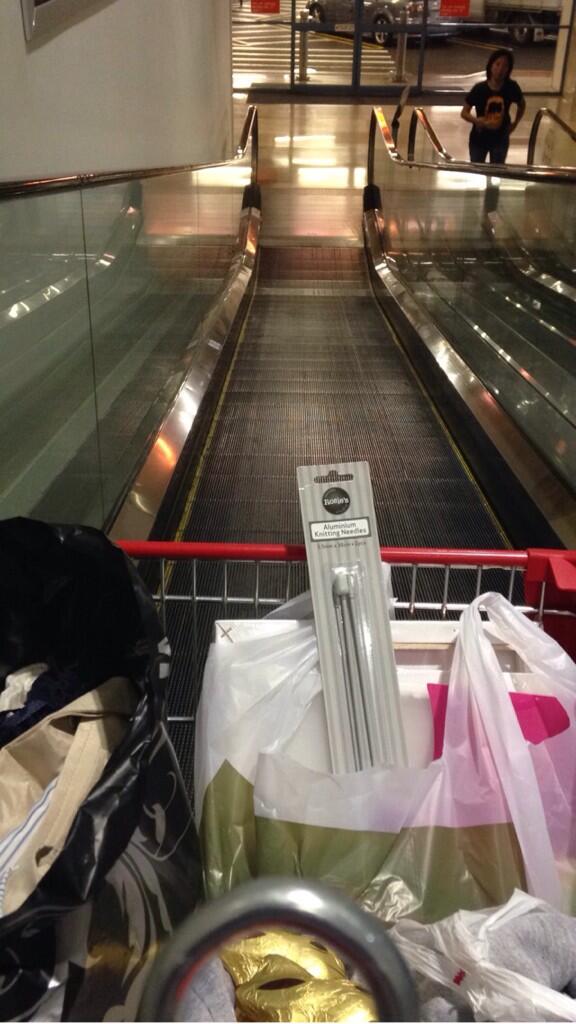 kimberly_31094's tweet image. #100happydays #dayseventynine #shouldbestudying #shopping #mall #goodtimes