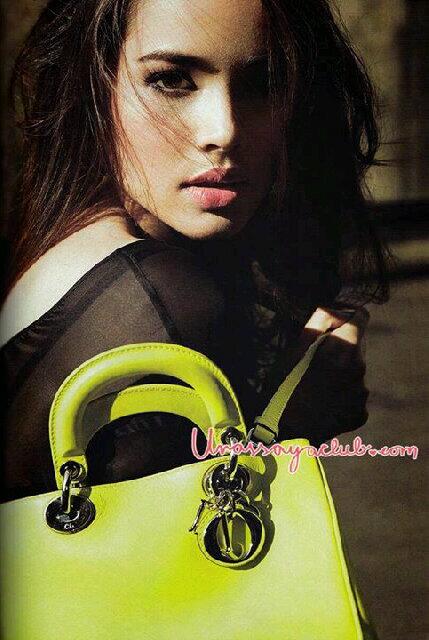 Yayaurassyas's tweet photo. [MAG] พลอยแกมเพชร  #Cr.บนภาพ http://t.co/8irgyGVD68