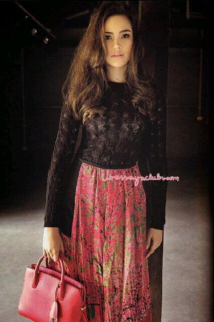 Yayaurassyas's tweet photo. [MAG] พลอยแกมเพชร #Cr.บนภาพ @urassaya_ya @yaurassaya @yaurassayas_fc @ya_urassayas @urasayayayas @urassayayayas http://t.co/hWusAimoR5