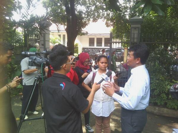 Taksukadipaksa's tweet photo. @saksimataorg  Mengapa Penghuni Rumah Negara tak suka dipaksa mengosongkan rumah negitu saja. Publik perlu penjelasan http://t.co/idBJXwWJ9k