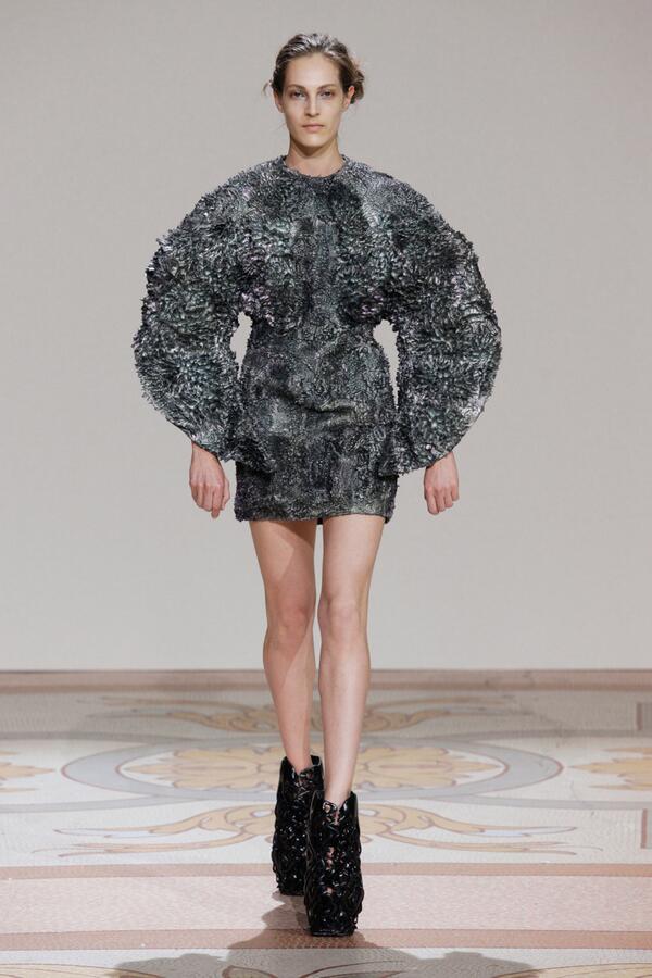 i_D's tweet photo. "Everything imaginable is possible," Iris van Herpen on the opportunities of 3D printing. READ http://t.co/MAuEFJDQFG http://t.co/khy60sgUZD