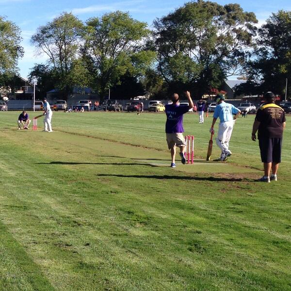 Action shot last Fri Cricket for Courtney in Kyneton @MGMaherSEN bowling <a href="/RobWaters10/">Rob Waters</a> keeping &amp; me using ph #$2fine