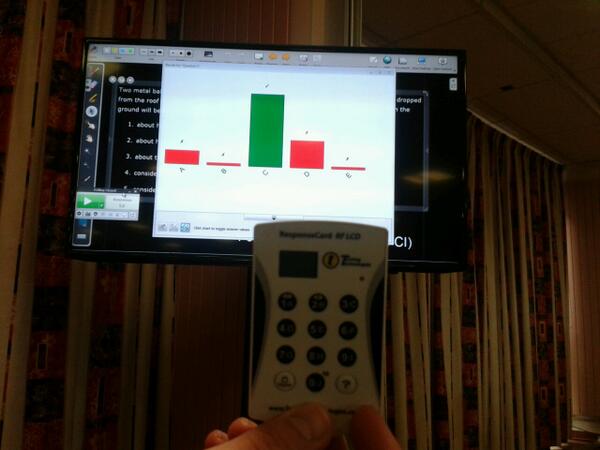 NicolasPolytech's tweet image. Changer le cours magistral : pédagogies actives #polytech2014